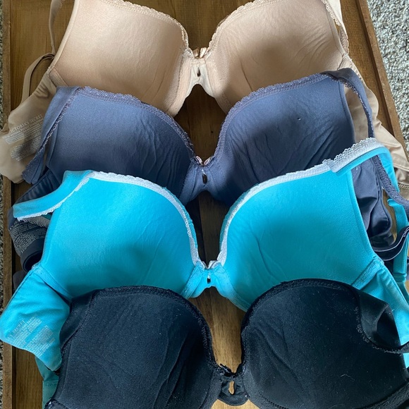 Body by VS Bras - Picture 4 of 4